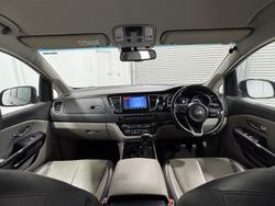 2017 Kia Carnival Platinum