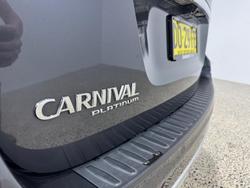 2017 Kia Carnival Platinum