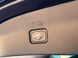2021 Ford
Everest Sport