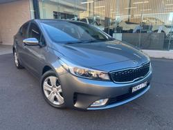 2016 Kia
Cerato Si