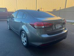 2016 Kia
Cerato Si
