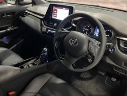 2020 Toyota
C-HR Koba
