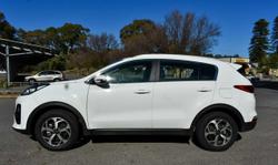 2021 Kia
Sportage S