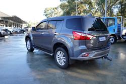 2018 Isuzu
                MU-X LS-U