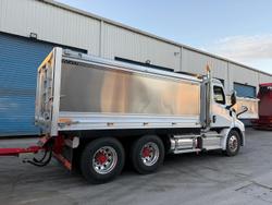 2024 Freightliner Cascadia 116 White