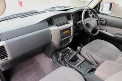 2013 Nissan
Patrol ST