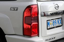 2013 Nissan
Patrol ST