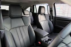 2023 Isuzu
MU-X LS-T