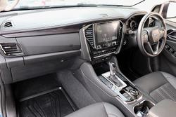2023 Isuzu
MU-X LS-T