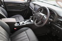 2023 Isuzu
MU-X LS-T