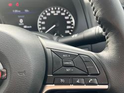 2024 Nissan
Navara PRO-4X