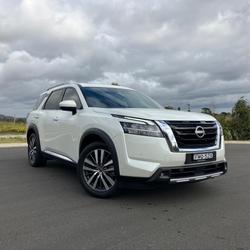 2023 Nissan
Pathfinder Ti-L