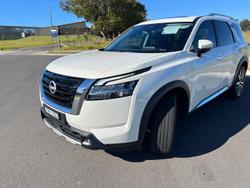2023 Nissan
Pathfinder Ti-L