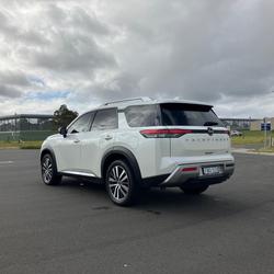 2023 Nissan
Pathfinder Ti-L