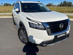 2023 Nissan
Pathfinder Ti-L