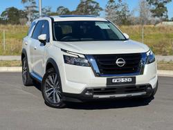 2023 Nissan
Pathfinder Ti-L