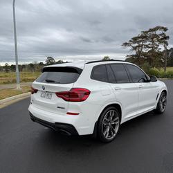 2020 BMW
X3 M40i