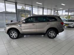 2020 Ford
Everest Trend