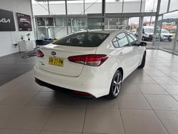 2017 Kia
Cerato Sport
