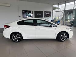 2017 Kia
Cerato Sport