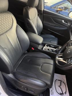 2018 Hyundai
Santa Fe Highlander