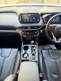 2018 Hyundai
Santa Fe Highlander
