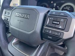 2025 Toyota
Landcruiser Prado Kakadu