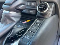2025 Toyota
Landcruiser Prado Kakadu
