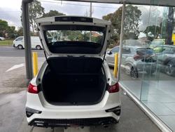 2022 Kia
                Cerato S