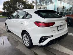 2022 Kia
                Cerato S