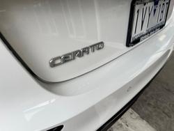 2022 Kia
                Cerato S