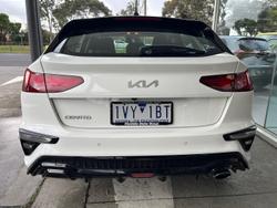 2022 Kia
                Cerato S
