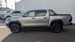 2022 Toyota
Hilux Rogue