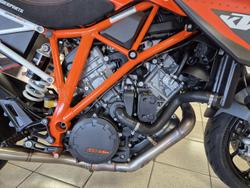 2015 KTM 1290 Super Duke R Super Duke Orange