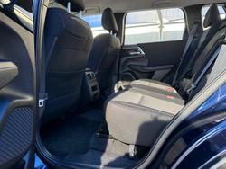 2023 Mitsubishi
Outlander ES