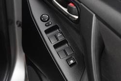 2013 Mazda
3 Neo