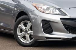 2013 Mazda
3 Neo
