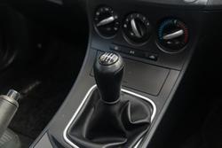 2013 Mazda
3 Neo