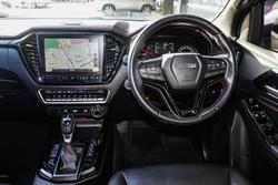 2023 Isuzu
D-MAX X-TERRAIN