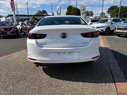 2021 MAZDA
MAZDA3 G25 EVOLVE