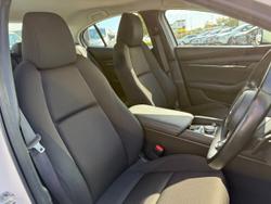 2021 MAZDA
MAZDA3 G25 EVOLVE