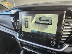 2025 Isuzu
MU-X LS-T