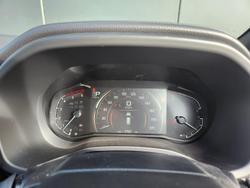 2025 Isuzu
MU-X LS-T