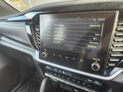 2025 Isuzu
MU-X LS-T