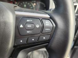 2025 Isuzu
MU-X LS-T