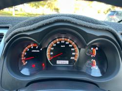 2013 Toyota
                Hilux SR5