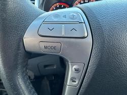 2013 Toyota
                Hilux SR5