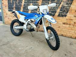 2025 HUSQVARNA TE 300I HERITAGE ENDURO BLUE