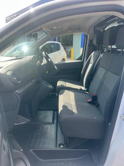 2025 Peugeot
Expert Pro Long