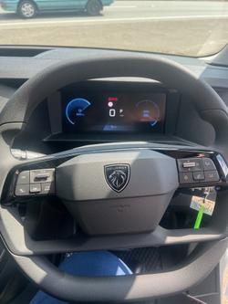 2025 Peugeot
Expert Pro Long